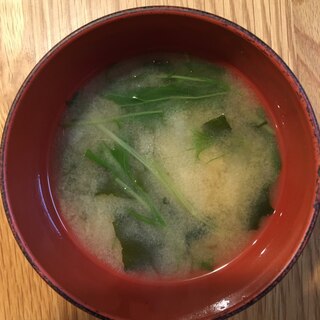 冬野菜、大根と水菜のお味噌汁